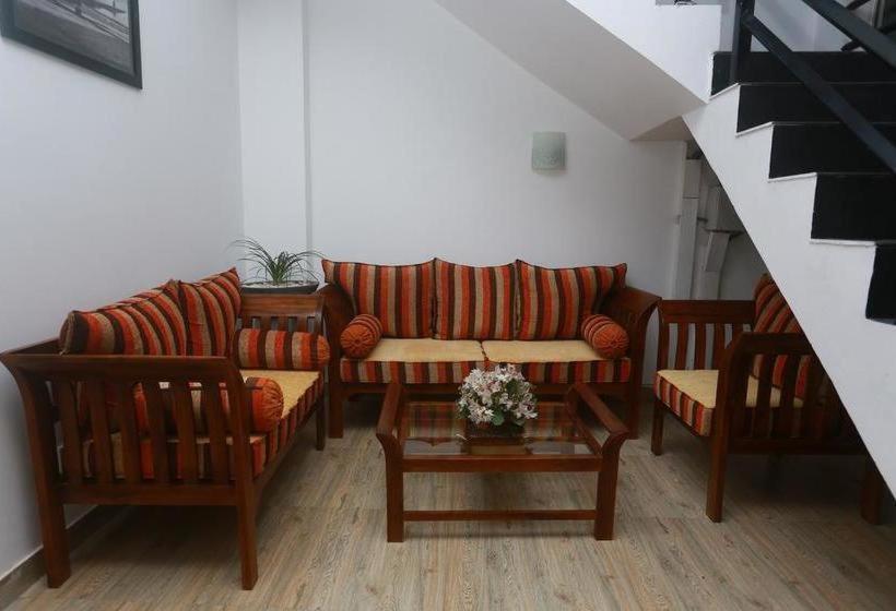 Kings Gate Airport Transit Hotel Katunayaka Kültér fotó