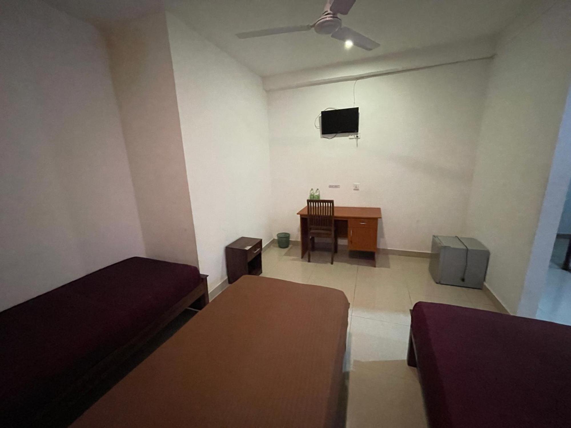 Kings Gate Airport Transit Hotel Katunayaka Kültér fotó